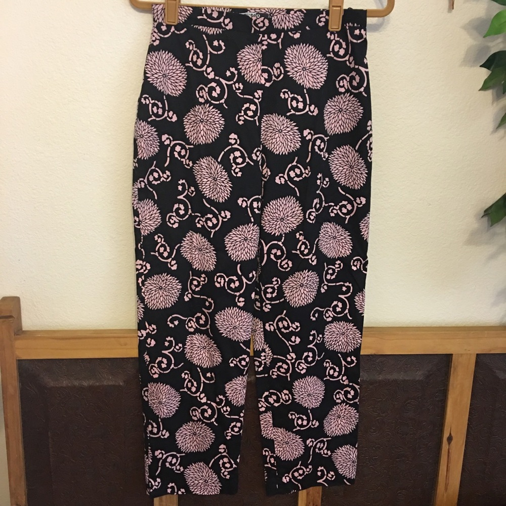 Studio JPR pink & black floral print cropped pants